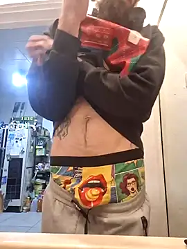 Snapshot of Robriguezxxx chatting on February 13, 2025, 8:38 am Robriguezxxx online show from February 13, 2025, 8:38 am