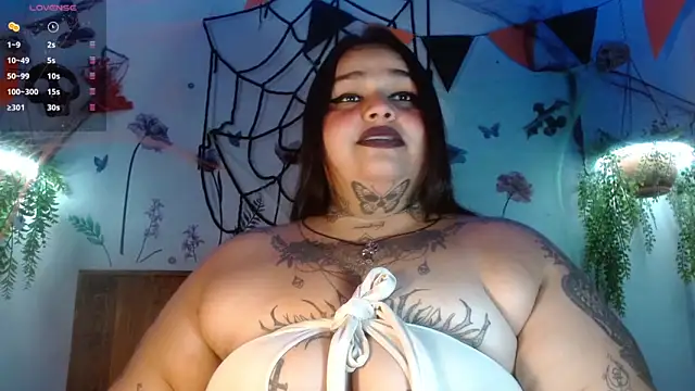 VeronikCuhubby online show from October 28, 2025, 12:48 pm