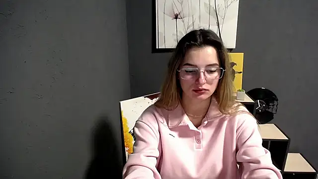 lady olivia  online show from November 20, 2025, 2:51 pm