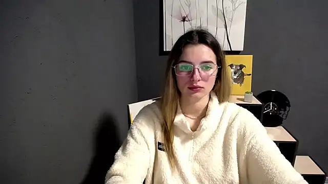 lady olivia  online show from December 5, 2025, 1:10 pm