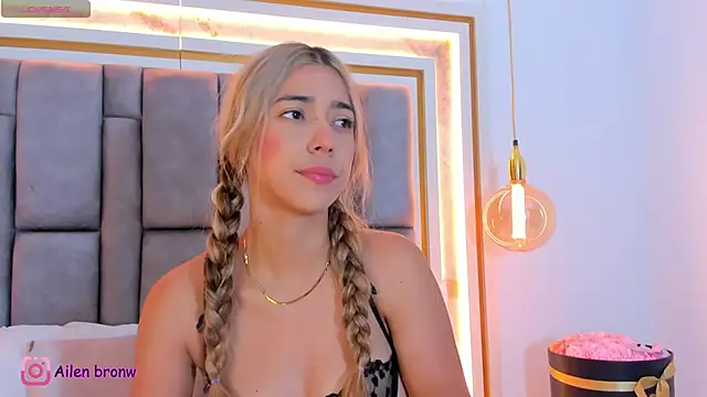 elianabrown online show from March 20, 2026, 1:06 am