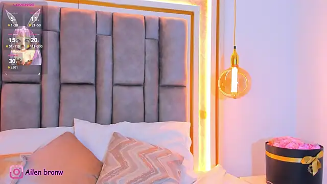 elianabrown online show from November 28, 2025, 11:38 pm