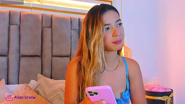 elianabrown online show from November 25, 2025, 10:54 pm