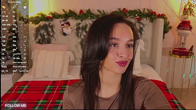 Snapshot of Lolly_Neal chatting on December 17, 2025, 4:50 am Lolly Neal online show from December 17, 2025, 4:50 am