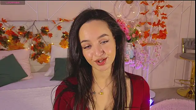 Snapshot of Lolly_Neal chatting on December 5, 2025, 4:44 am Lolly Neal online show from December 5, 2025, 4:44 am