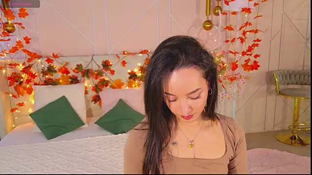 Snapshot of Lolly_Neal chatting on November 30, 2025, 4:46 am Lolly Neal online show from November 30, 2025, 4:46 am