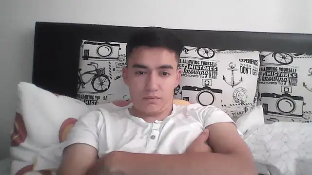 Estebitan vm online show from February 1, 2026, 8:07 pm