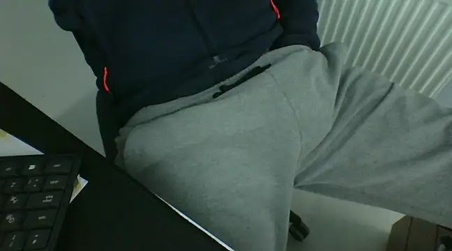 Koraymoray15 online show from February 11, 2025, 1:41 pm