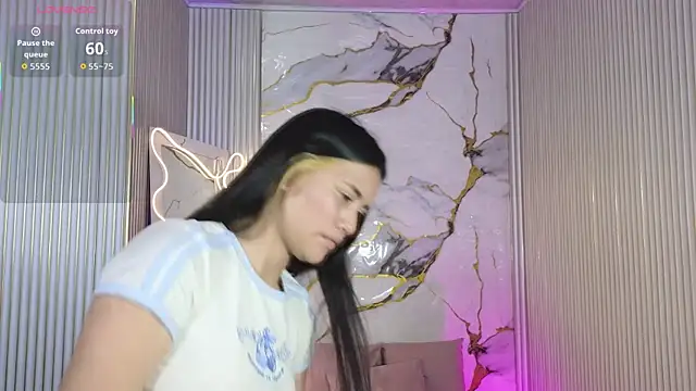 Chiara tay online show from April 6, 2026, 7:15 pm