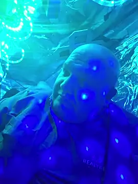 Snapshot of thecoolarrow chatting on October 30, 2025, 12:03 pm thecoolarrow online show from October 30, 2025, 12:03 pm