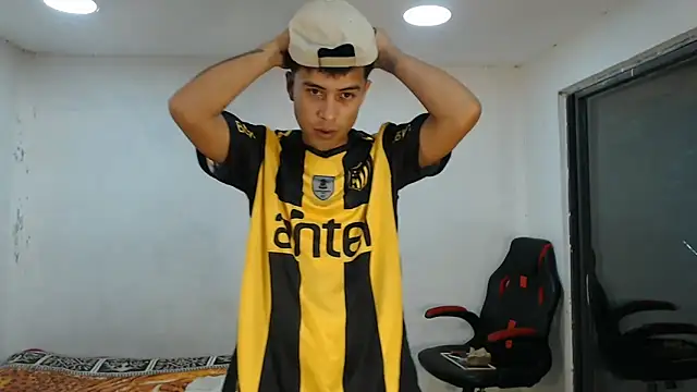 danielitopapuu online show from September 24, 2025, 10:48 pm