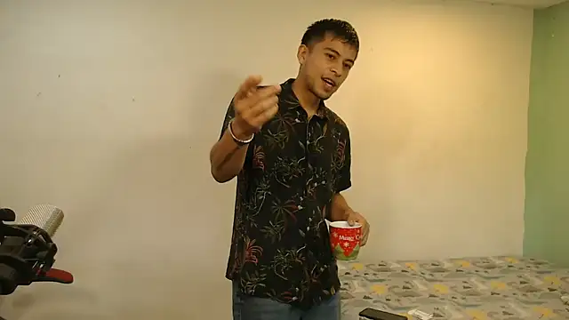 danielitopapuu online show from May 22, 2026, 1:53 pm