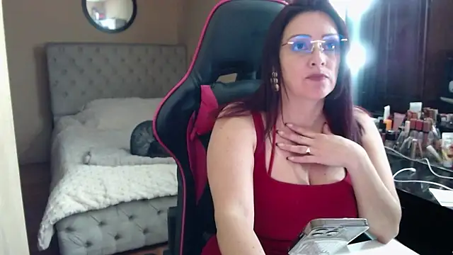 Snapshot of Carol_Scottt chatting on June 17, 2026, 5:45 pm Carol Scottt online show from June 17, 2026, 5:45 pm
