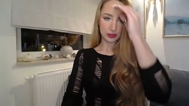 JulietteDiamond online show from October 28, 2025, 9:25 pm