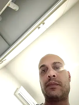 Snapshot of eAndrefHarrf chatting on February 25, 2026, 12:55 am eAndrefHarrf online show from February 25, 2026, 12:55 am