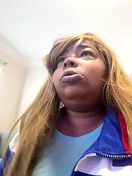 JCCaramelbarbie1 online show from January 7, 2026, 1:38 pm