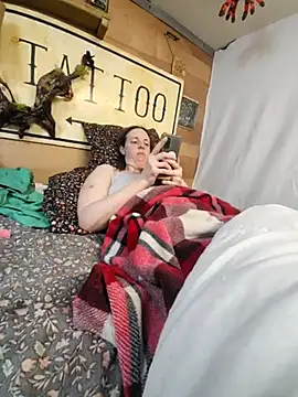 Snapshot of 2nakedneighbors1 chatting on March 9, 2025, 5:33 am 2nakedneighbors1 online show from March 9, 2025, 5:33 am