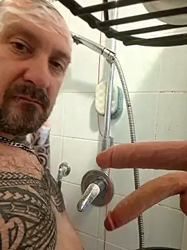 teddy79good online show from April 28, 2026, 3:49 pm