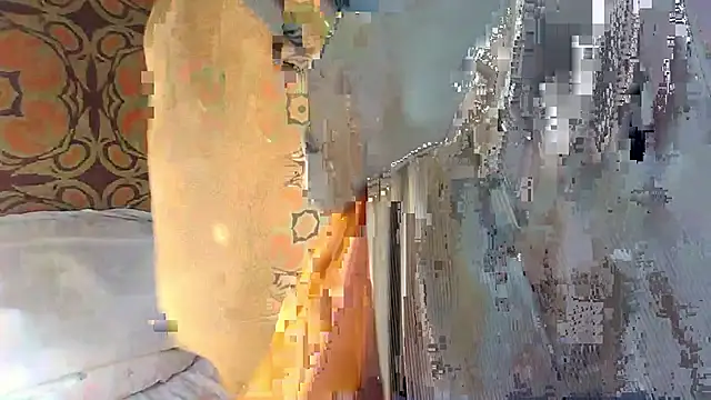 Snapshot of RoseRed69 chatting on September 25, 2025, 2:06 am RoseRed69 online show from September 25, 2025, 2:06 am