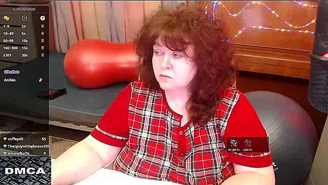 Snapshot of RoseRed69 chatting on March 11, 2025, 10:40 am RoseRed69 online show from March 11, 2025, 10:40 am