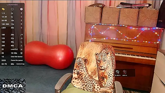 Snapshot of RoseRed69 chatting on March 1, 2025, 4:37 am RoseRed69 online show from March 1, 2025, 4:37 am