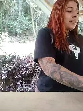 Snapshot of caro_sweett chatting on February 3, 2025, 6:39 pm caro sweett online show from February 3, 2025, 6:39 pm