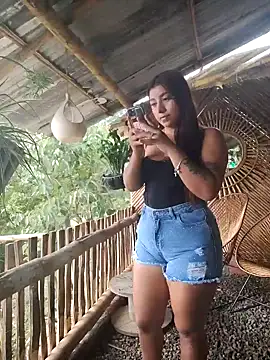 Snapshot of caro_sweett chatting on November 29, 2025, 9:04 pm caro sweett online show from November 29, 2025, 9:04 pm