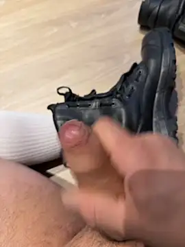 dickshome online show from December 2, 2025, 7:10 am