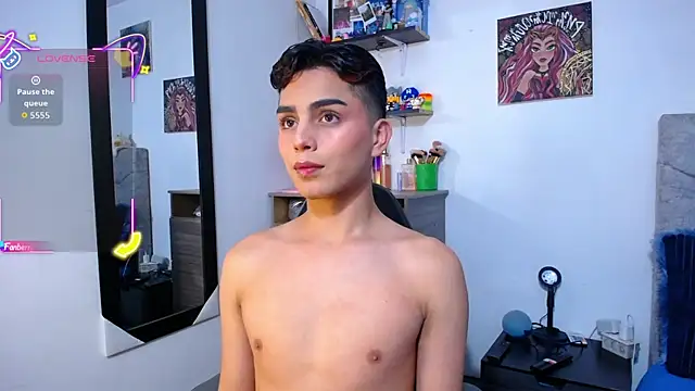 OwenBluee online show from April 4, 2026, 11:39 am