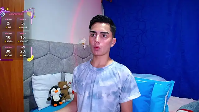 OwenBluee online show from September 12, 2025, 10:20 pm