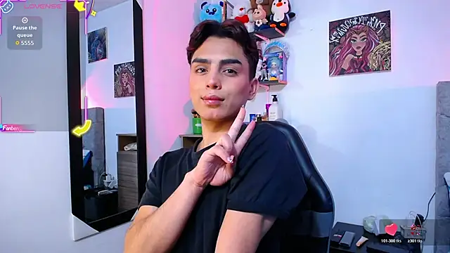 OwenBluee online show from February 6, 2026, 7:04 am