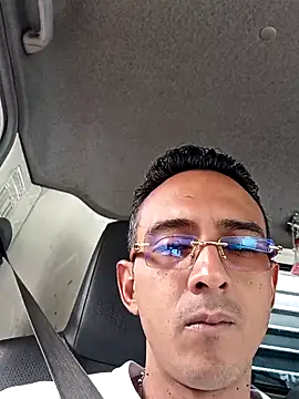 paisa233 online show from October 27, 2025, 4:19 pm