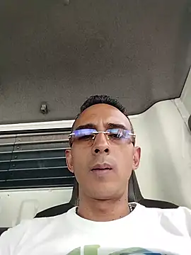 paisa233 online show from June 4, 2026, 3:06 pm
