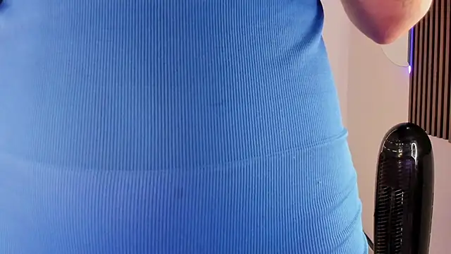 Snapshot of mia_six66 chatting on February 10, 2026, 12:15 pm mia six66 online show from February 10, 2026, 12:15 pm