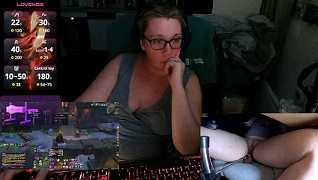 lili-hot-77 online show from September 11, 2025, 7:25 pm