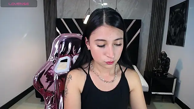 Snapshot of lizzyluk_ch chatting on February 1, 2025, 4:43 pm lizzyluk ch online show from February 1, 2025, 4:43 pm