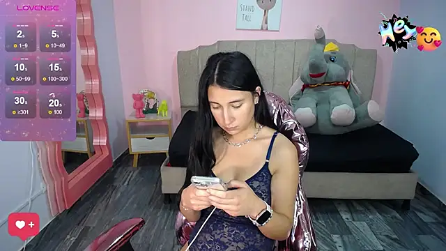 Snapshot of lizzyluk_ch chatting on February 17, 2025, 7:33 pm lizzyluk ch online show from February 17, 2025, 7:33 pm