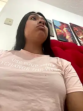 SweetLatiin  online show from January 7, 2026, 8:14 pm