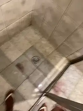 Snapshot of gomespauz chatting on February 17, 2026, 5:43 pm gomespauz online show from February 17, 2026, 5:43 pm