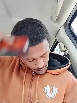 rayyymack online show from April 21, 2026, 3:29 pm