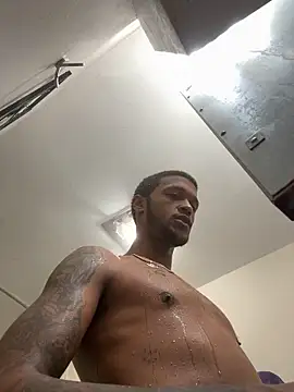 rayyymack online show from October 20, 2025, 9:37 pm