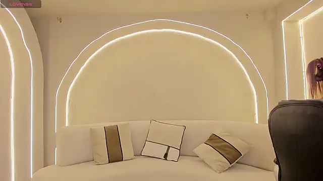 Snapshot of ArianaDumont chatting on January 16, 2026, 11:25 am ArianaDumont online show from January 16, 2026, 11:25 am