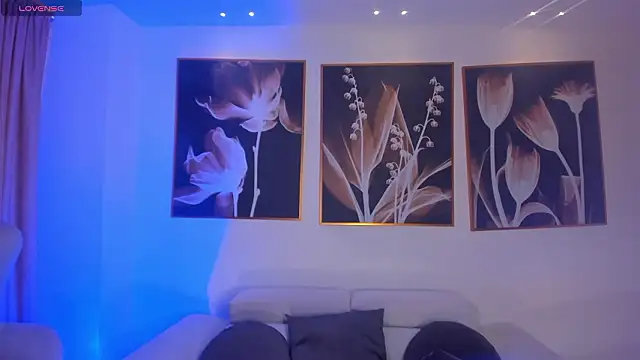 KatieStonne online show from January 16, 2026, 11:14 am