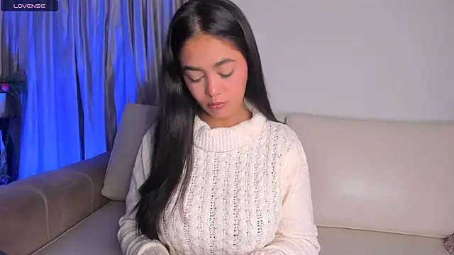 azzahara069 online show from October 9, 2025, 3:29 am