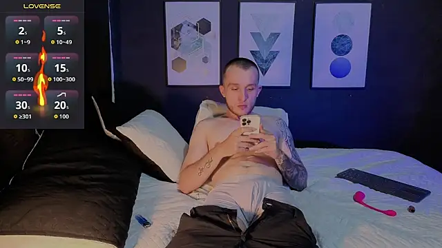 Snapshot of Dylanwhite23_ chatting on February 19, 2026, 3:47 am Dylanwhite23 online show from February 19, 2026, 3:47 am