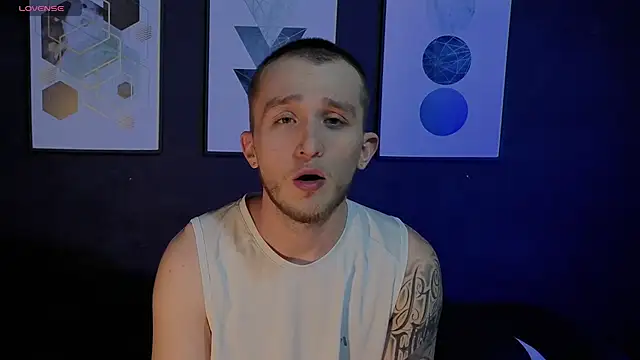 Snapshot of Dylanwhite23_ chatting on February 24, 2026, 11:38 pm Dylanwhite23 online show from February 24, 2026, 11:38 pm