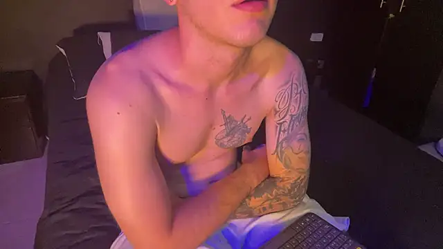 Snapshot of Dylanwhite23_ chatting on January 15, 2026, 9:40 pm Dylanwhite23 online show from January 15, 2026, 9:40 pm