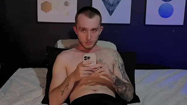 Snapshot of Dylanwhite23_ chatting on March 2, 2026, 1:39 am Dylanwhite23 online show from March 2, 2026, 1:39 am