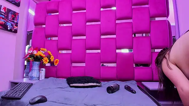 Lya Anal online show from November 29, 2025, 11:27 pm