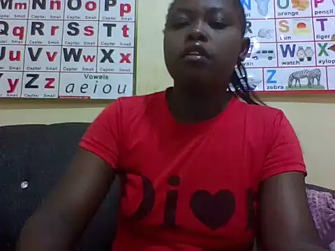 Snapshot of Sweetcecie01 chatting on April 19, 2026, 1:01 pm Sweetcecie01 online show from April 19, 2026, 1:01 pm